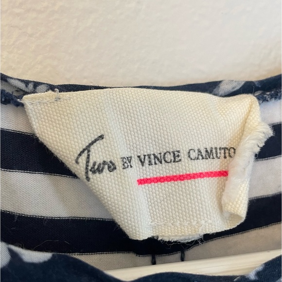 Navy Blue & White Floral Top - Small - Picture 3 of 3